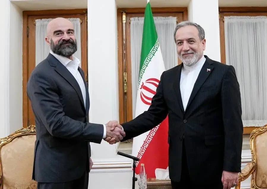 TEHRAN - Eraqçî û Bafil Talebanî hevdîtinek kir