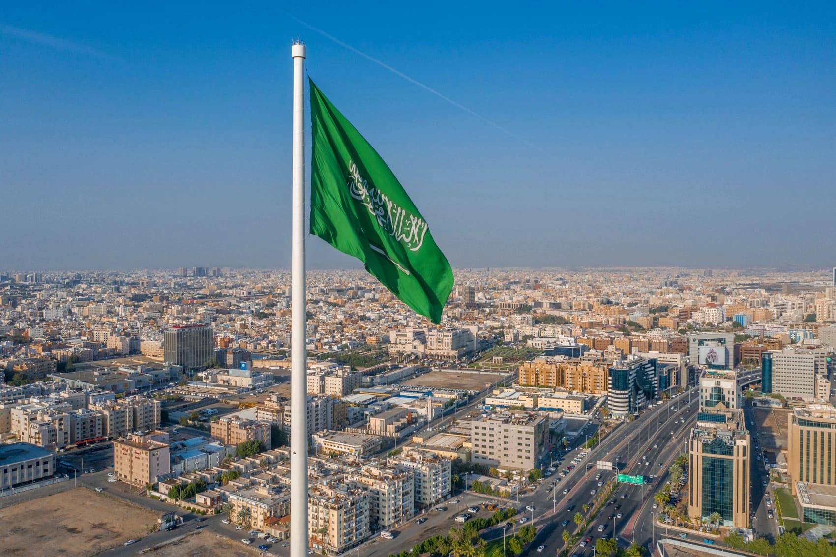 Suudi Arabistan'da 8 nokta için acil durum uyarısı yapıldı