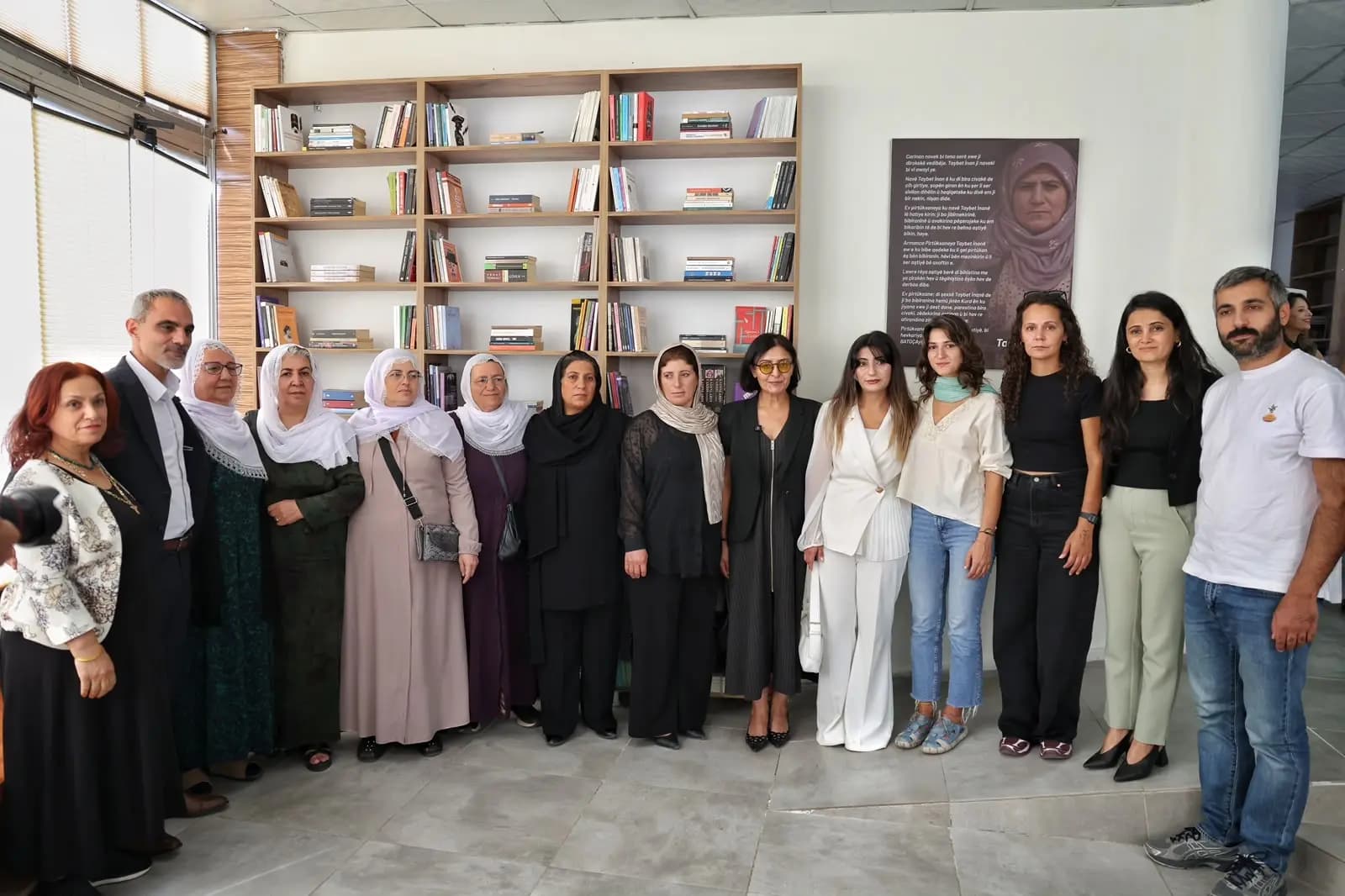 Li Amedê Pirtûkxaneya Aştiyê ya Taybet Înanê hat vekirin