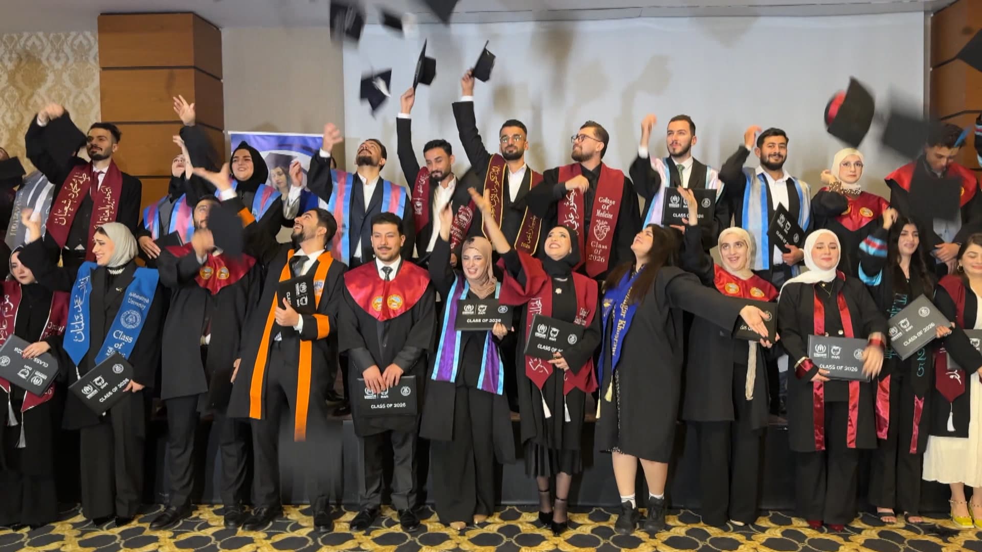 ئاهەنگی دەرچوونی 64 خوێندکاری پەنابەر لە هەولێر بەڕێوەچوو