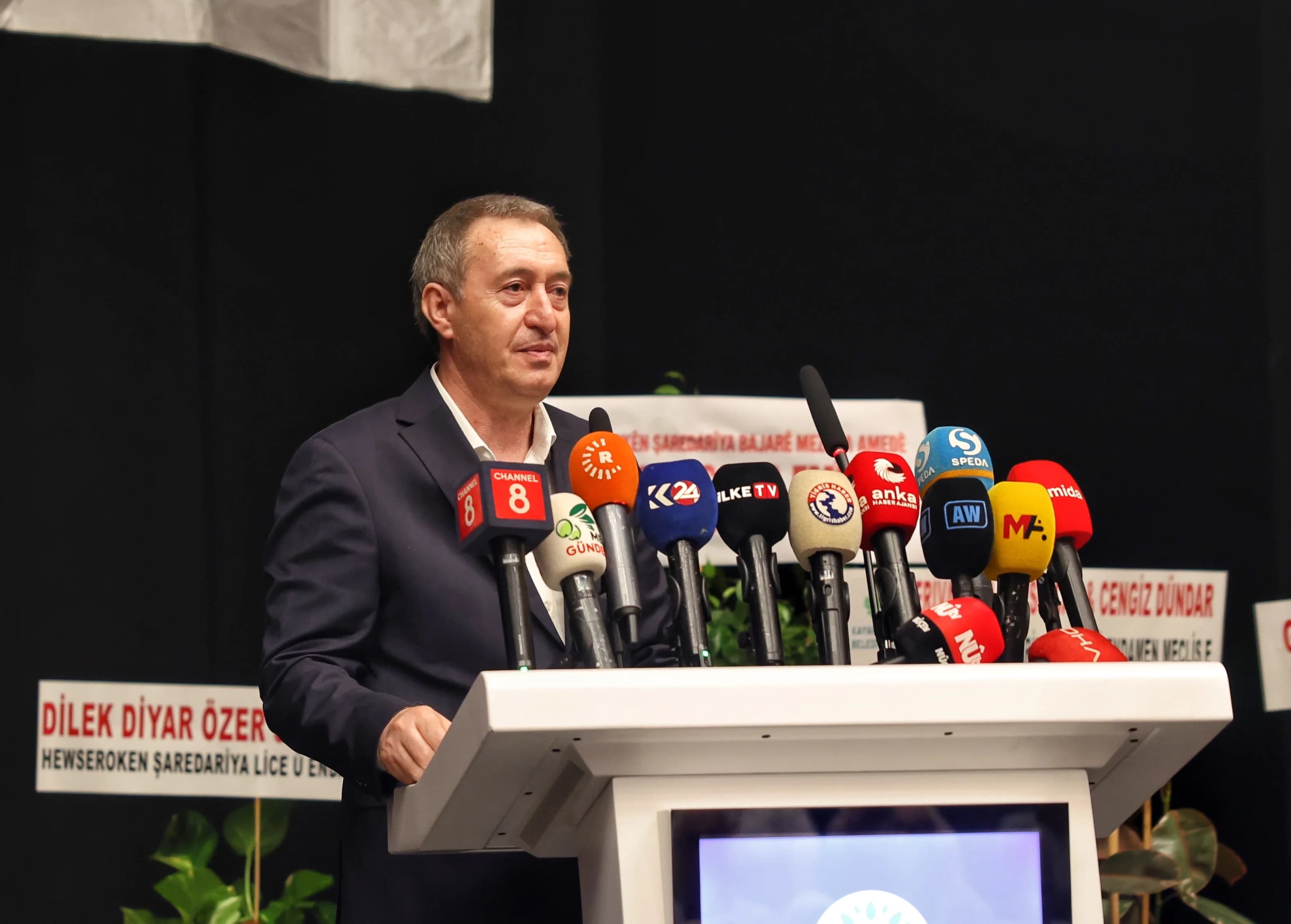 Bakirhan: Em dê di qonaxa diyem de li ser daxwazên xwe biaxivin