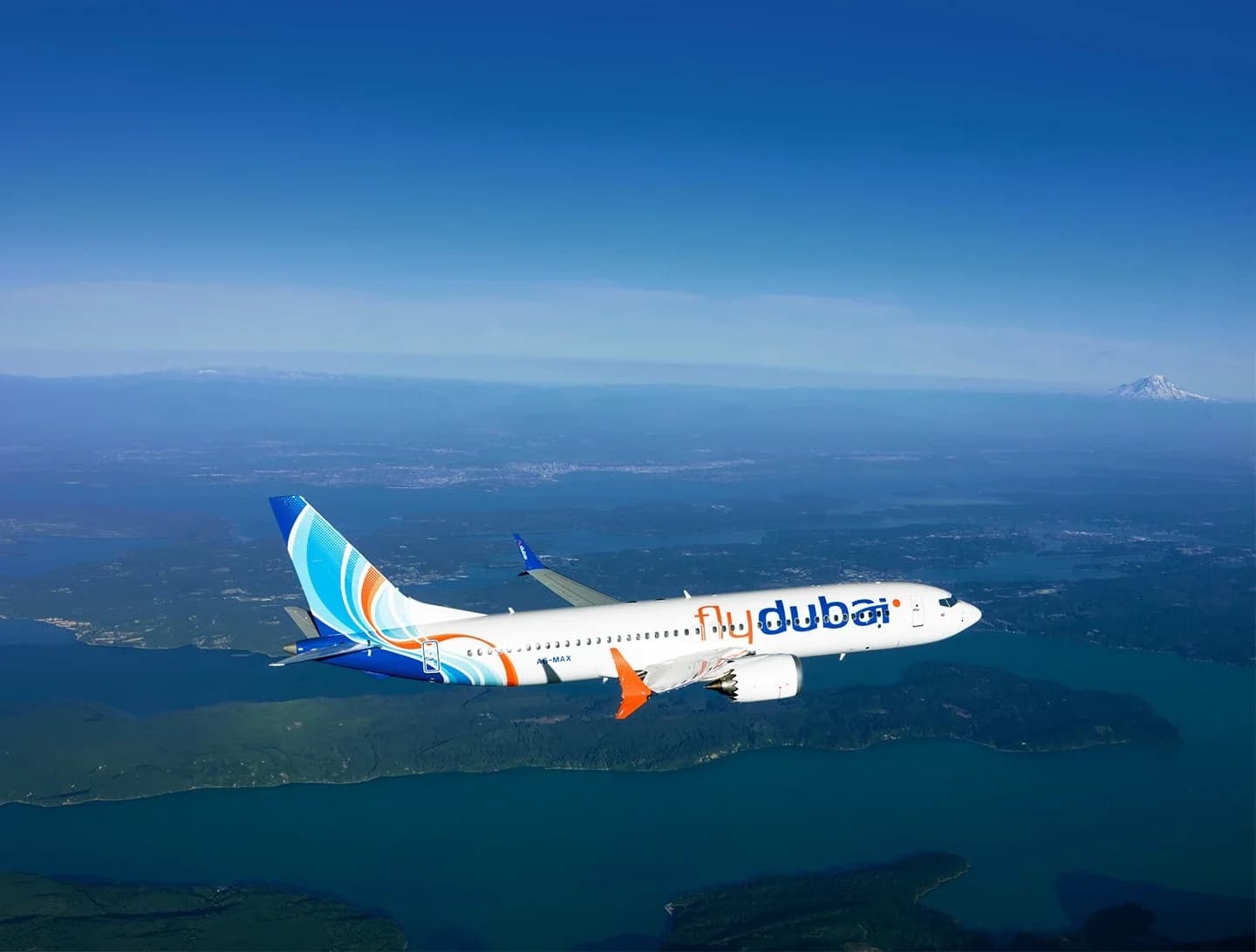 HAVADA DEHŞET - Yardımcı pilot kaptan pilotu bıçaklayarak uçağı düşürmeye çalıştı
