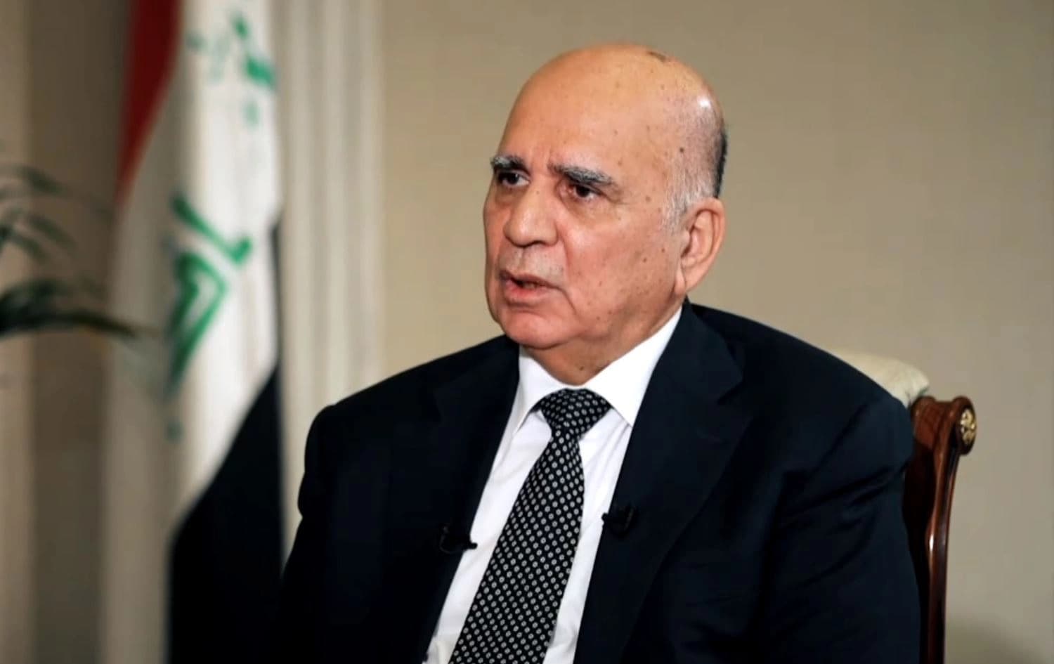 فوئاد حوسێن بۆ رووداو: پاراستنی هەرێمی کوردستان ئەرکی بەغدا و پێشمەرگەیە
