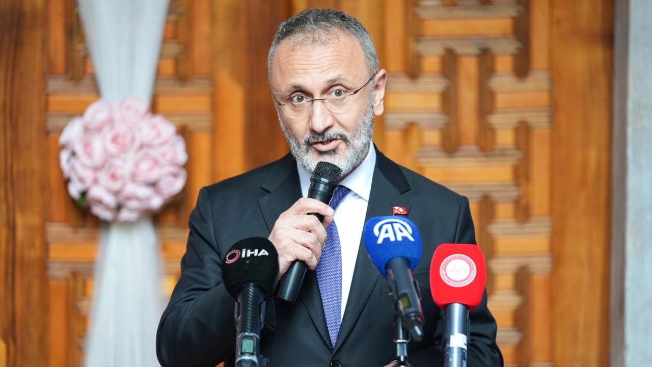 Eyüpsultan Belediyesi'ne ‘yolsuzluk’ soruşturması: Başkan dahil 28 gözaltı