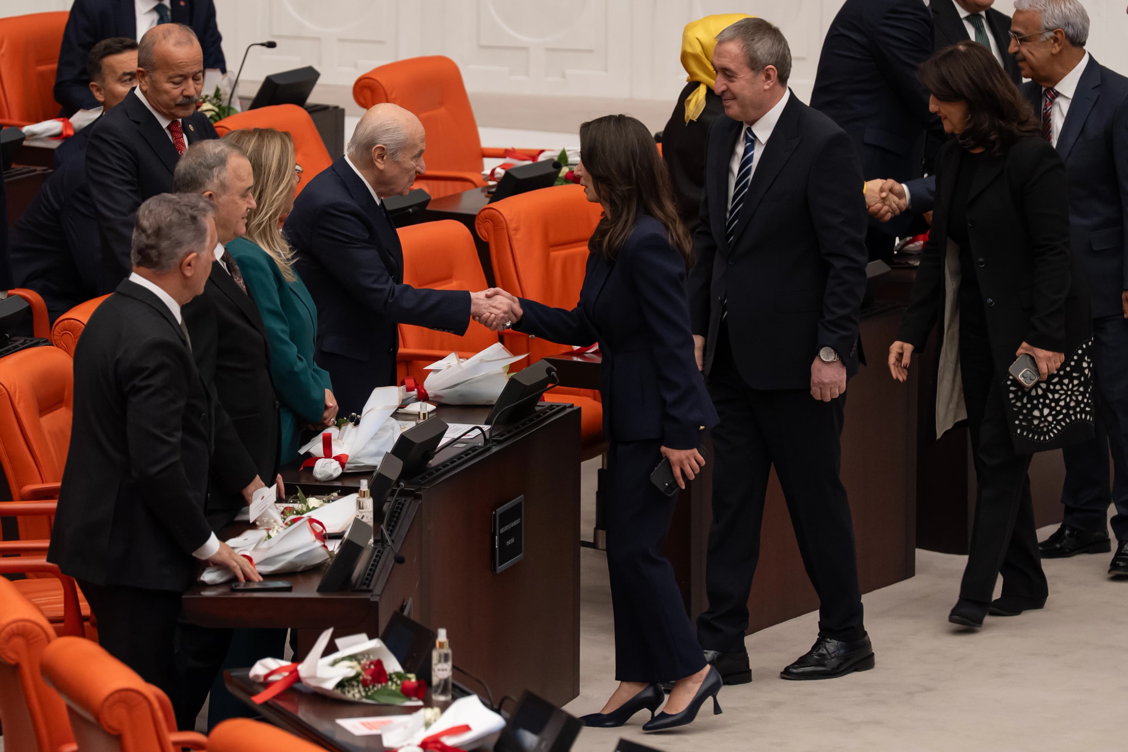 Bahçeli’nin ‘selamımı söyleyin’ dediği isim Öcalan mı Demirtaş mı?