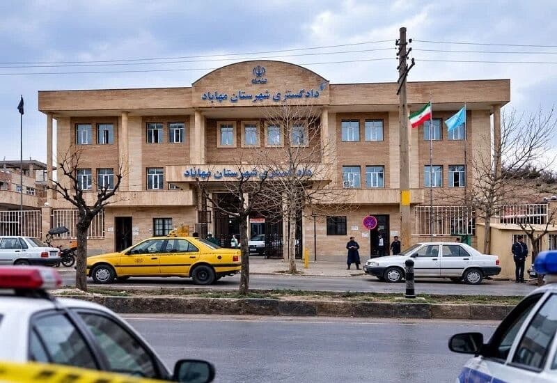 لە رووداوێکی تەقەکردندا لە مهاباد کەسێک کوژرا و 4ی دیکە بریندار بوون