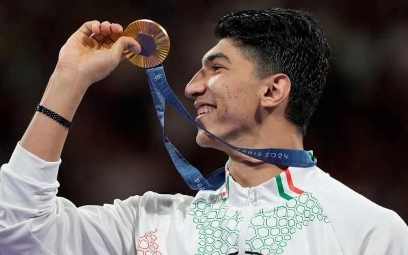 گەنجێکی کرماشانی لە پاڵەوانێتییەکی نێودەوڵەتیدا مێدالیای زێڕی بردەوە