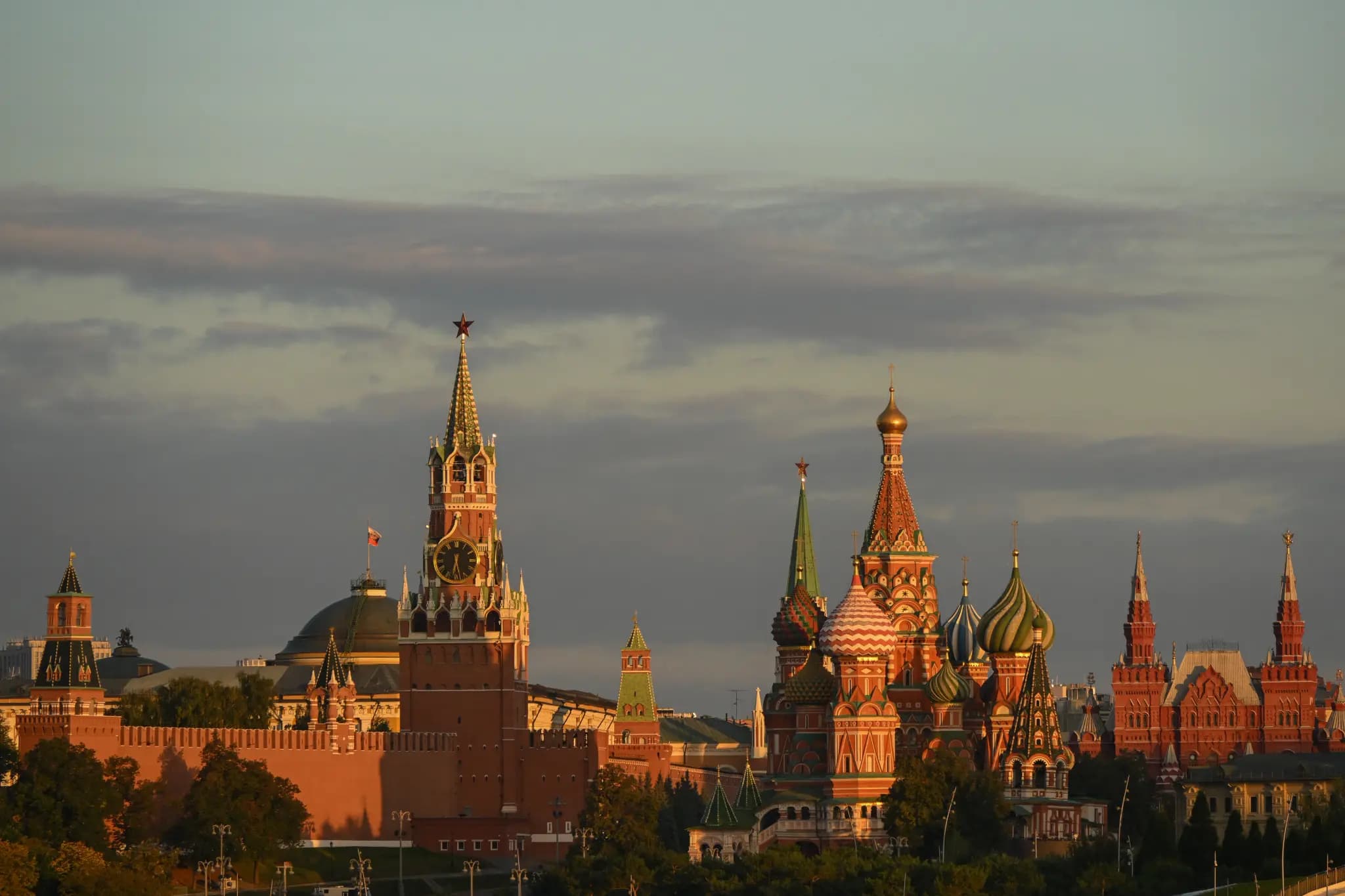 Kremlin’den Batı’ya sert uyarı: “Rusya’ya saldırı planlayanlar Ukrayna gibi ağır bedel öder”