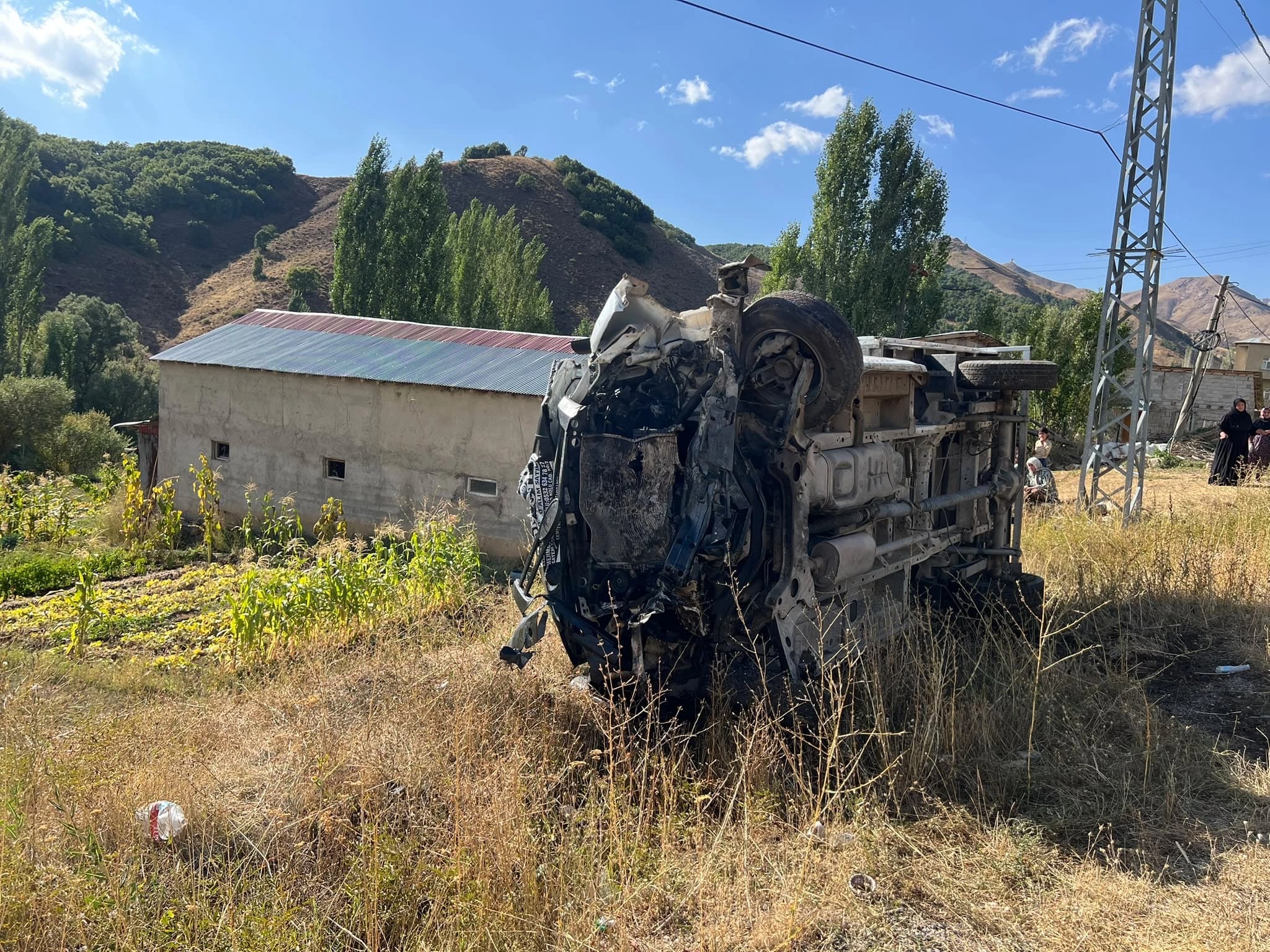Li Colemêrg û Semsûrê qezayên trafîkê, mirî û birîndar hene