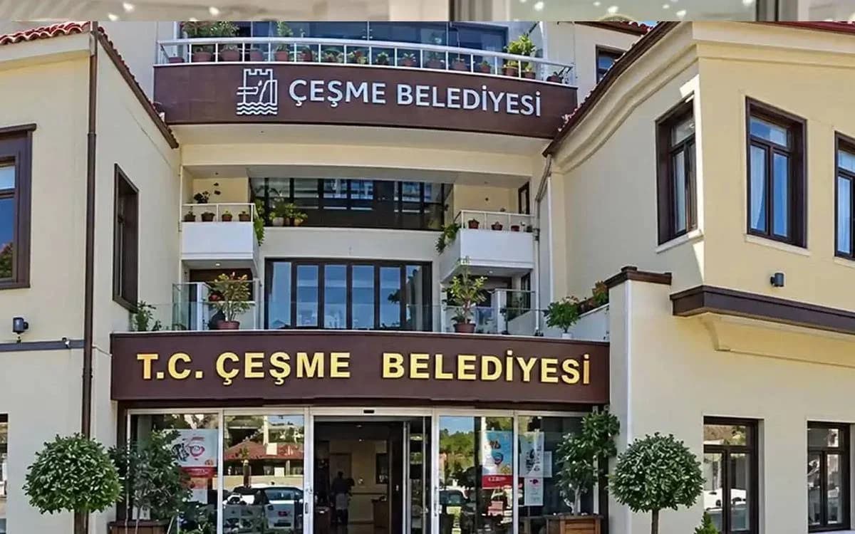 Çeşme Belediyesi'ne operasyon: 10 kişi tutuklandı