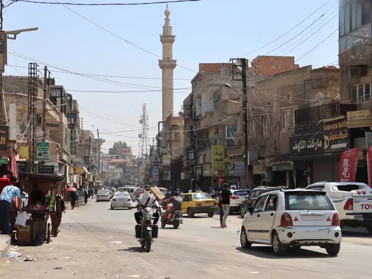 3 برای کورد لە حەسەکە بە سەختی بریندار بوون؛ لە کاتی گەڕانەوەیان ئاڵای کوردستانیان پێبووە