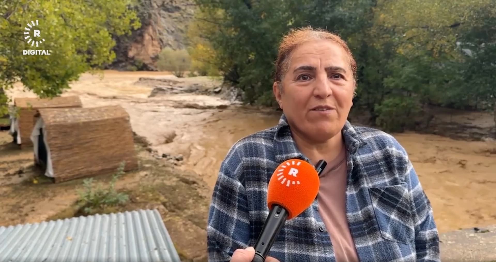 Dersim’de sel: Roj Deresi taştı, yurttaşların bahçeleri zarar gördü