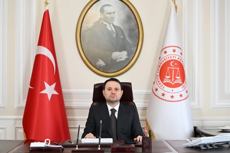 Bakan Gürlek: Hiçbir cinayeti unutmayacak, hiçbir faili meçhul dosyanın peşini bırakmayacağız