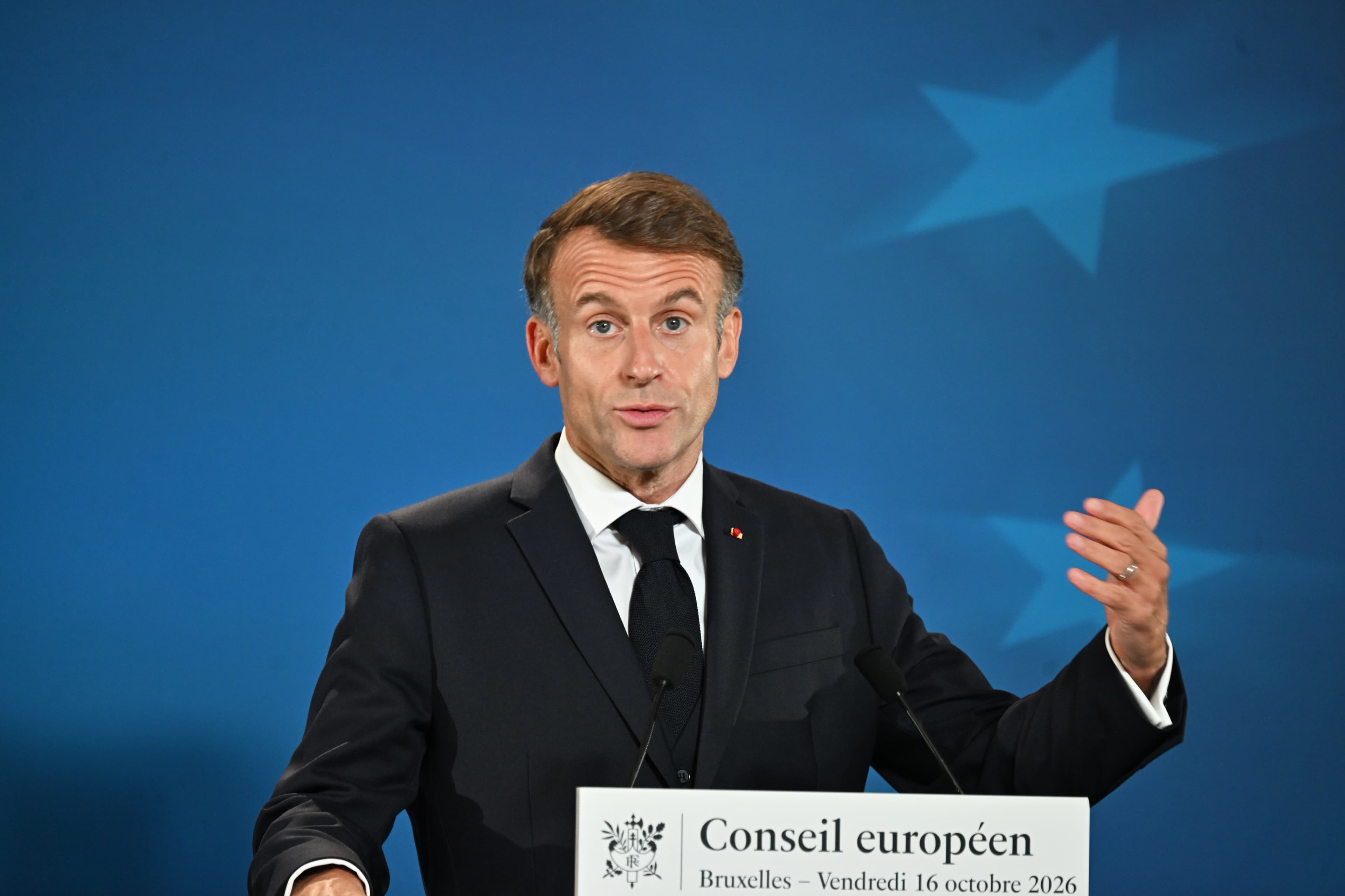 Macron’dan Fransa'daki eylemlere ilişkin sert açıklama!