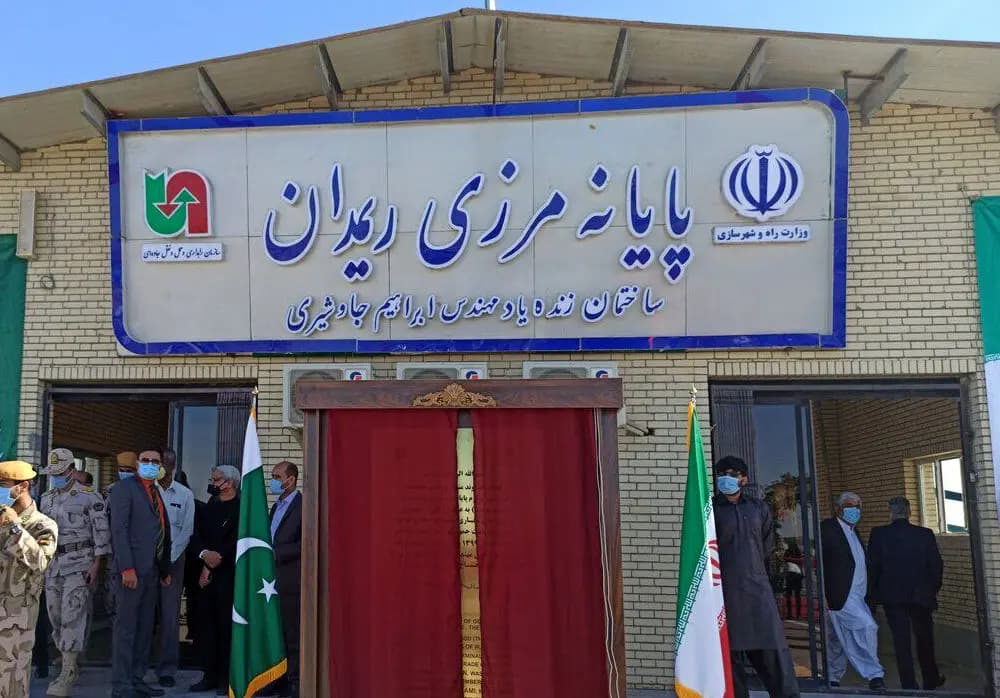 میدیای ئێران: پاکستان دەروازەی سنووریی ریمەدانی کردەوە