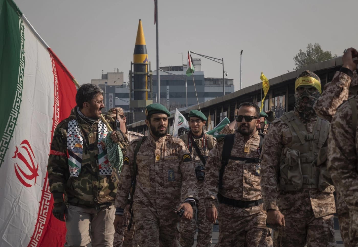 Iran deploys heavy weaponry to Kurdish border areas amid rising war fears