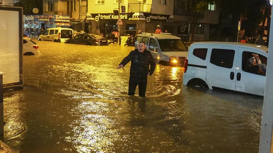 İstanbul’da beklenen yağış başladı: Sel ve su baskını uyarısı