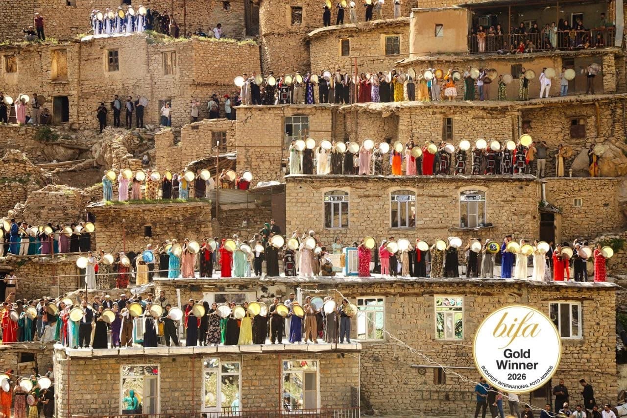 هونەرمەندێکی کورد چەند خەڵاتێکی فێستیڤاڵی بوداپێستی بردەوە