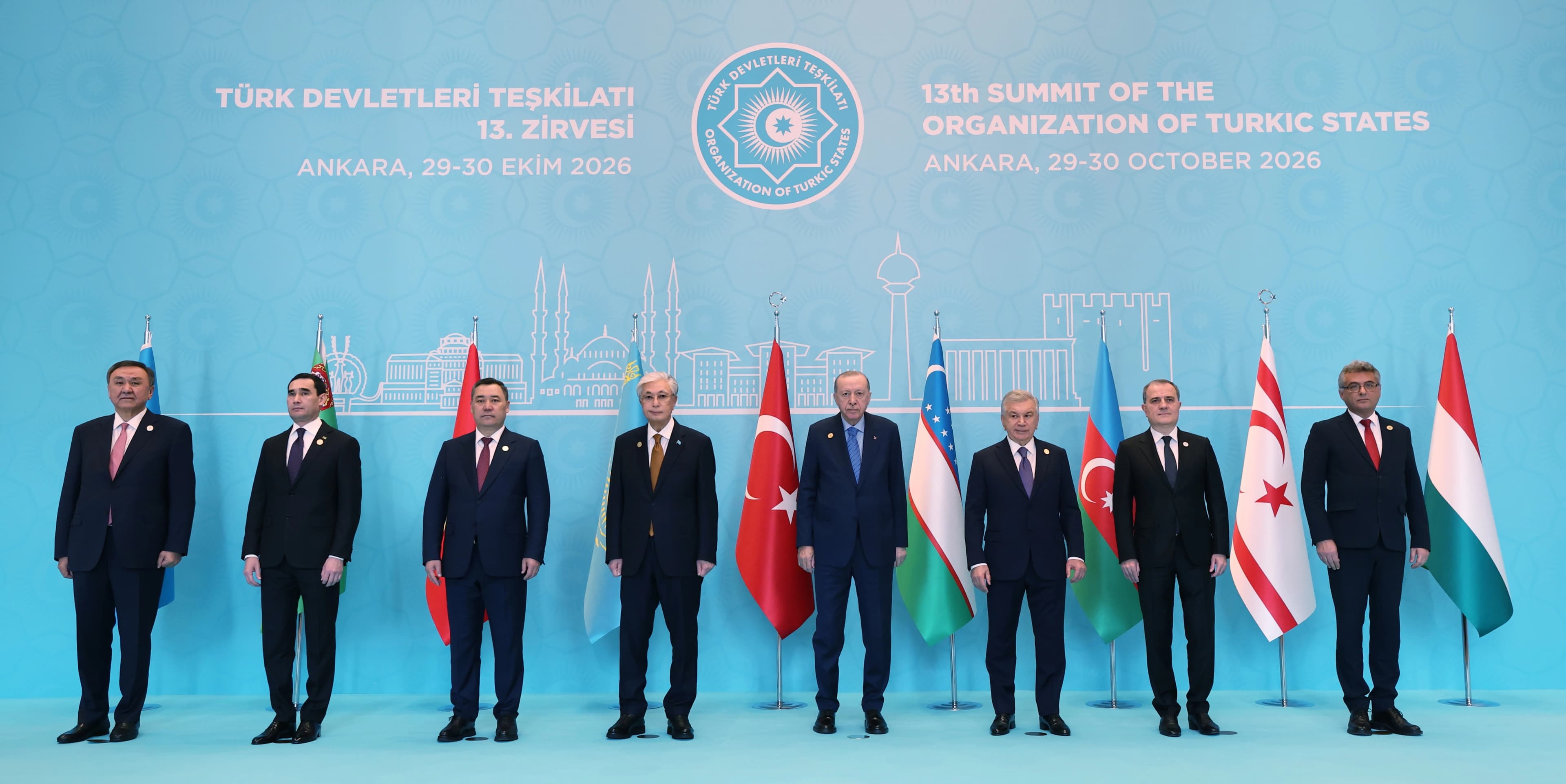 İlham Aliyev aile fotoğrafında yer almadı… Erdoğan: Türk dünyasının aile fotoğrafında ayrılığa yer yoktur
