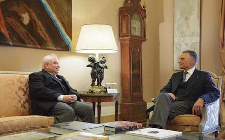 Iraq's Ambassador Saad Mohammed Ridha to Portugal (left) meets with then-Porteguese President Anibal Cavaco Silva in 2015. Photo: Presidency of Portugal