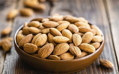 بادەم ئەگەری تەمەندرێژیان زیاتر دەکات