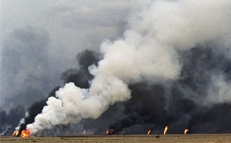Iraqi forces set fire to Kuwait’s al-Maqwa oil fields in 1991. File photo: John Isaac/UN