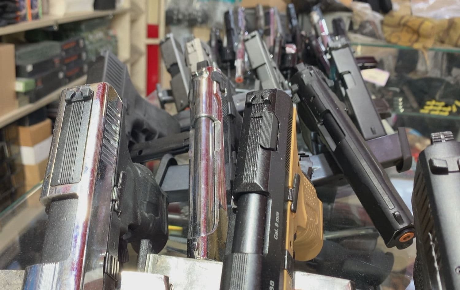 Weapons are seen for sale at Baghdad’s Hafiz Qazi market on October 21, 2020. Photo: Rudaw