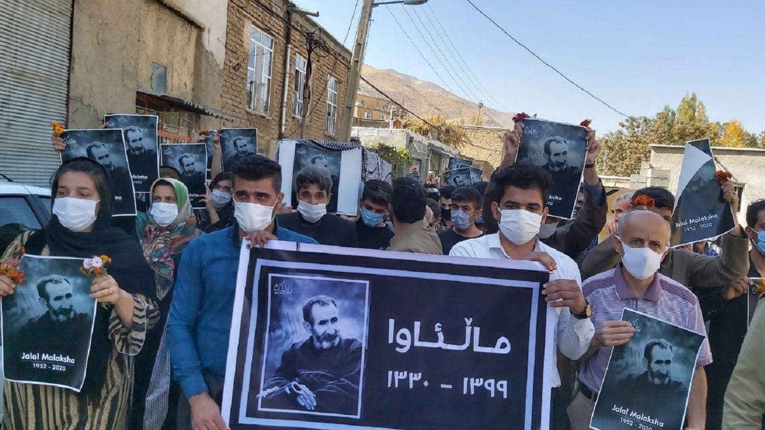 Mourners at the funeral of Jalal Malaksha in Malaksha on November 1, 2020. Photo: Jabar Dastbaz/Rudaw