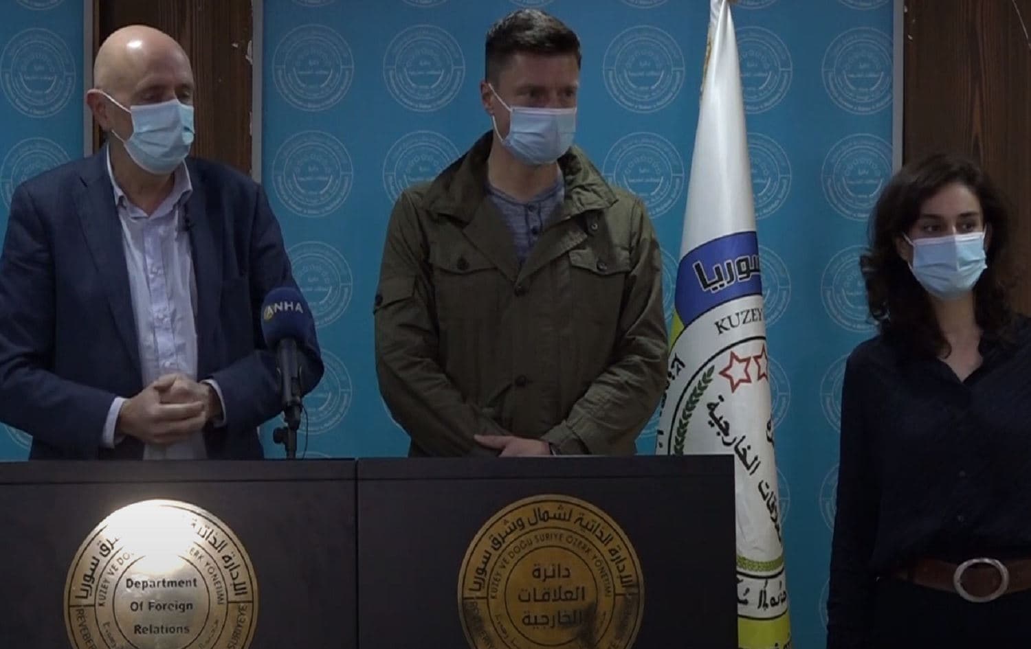 Belgian parliamentarians Georges Dallemagne (left) and Koen Metsu at a press conference in Qamishli on December 4, 2020. Photo: North Press Agency