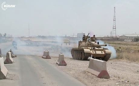 A Peshmerga tank on the frontlines.