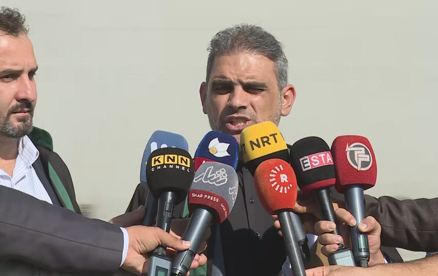 Lawyer Harem Rafaat speaks to media outside of an Erbil courthouse on October 6, 2021. Photo: Rudaw/screengrab