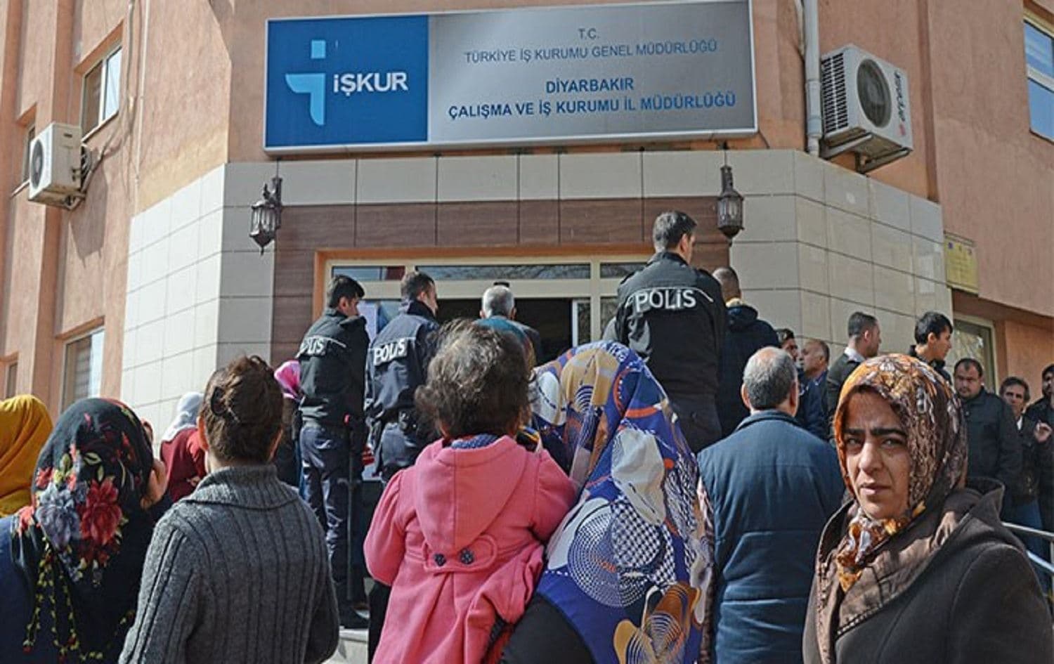 Saziya ÎŞKURê amarên meha Gulanê yên bêkariyê eşkere kirin