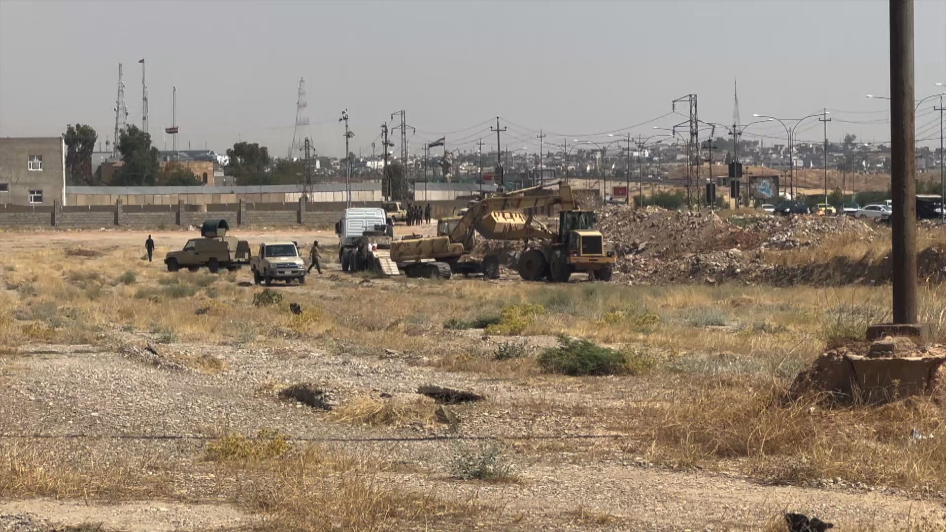 Hashd al-Shaabi forces trying to turn an agricultural land into a military base in Kirkuk on July 4, 2023. Photo: Rudaw
