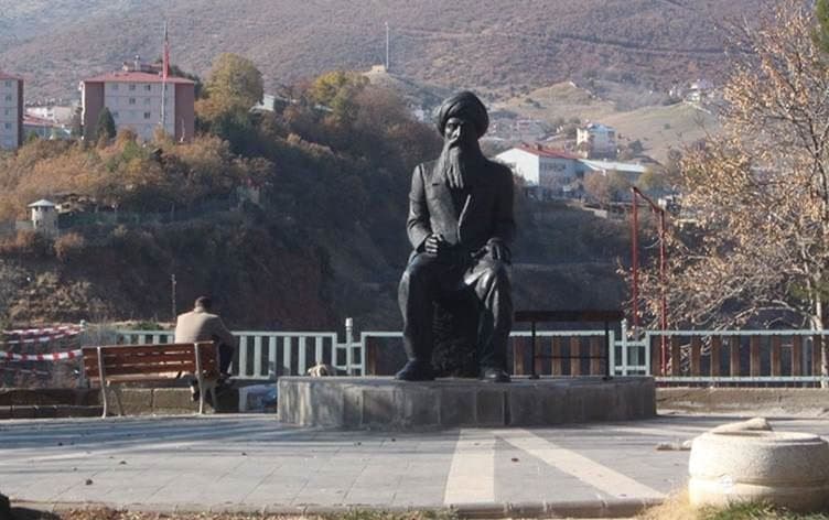 Peykerê Seyîd Riza, Dêrsim