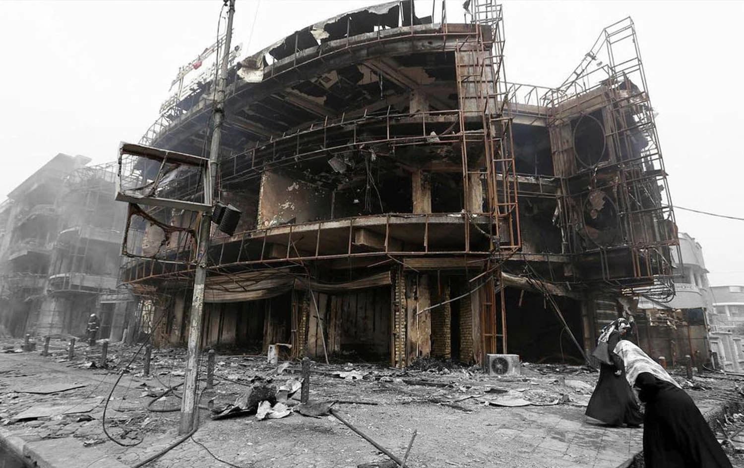 شوێنی تەقینەوەکەی ساڵی 2016 لە کەڕادەی بەغدا. وێنە: AFP