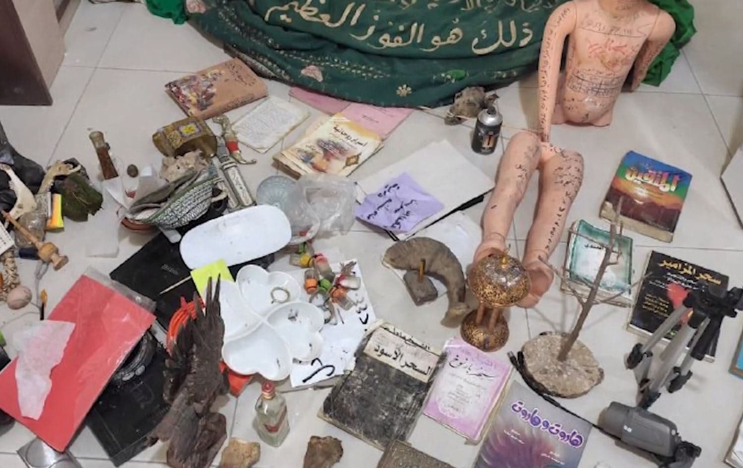 Items used by one of the suspects. Photo: screengrab/Sulaimani Asayish