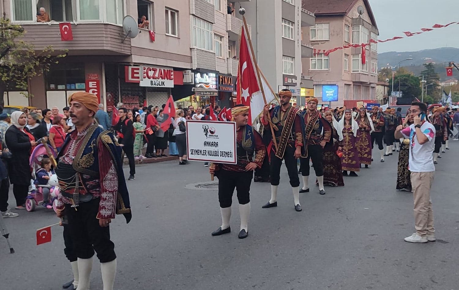 Bir çok yerde kutlamalar yapıldı / AA
