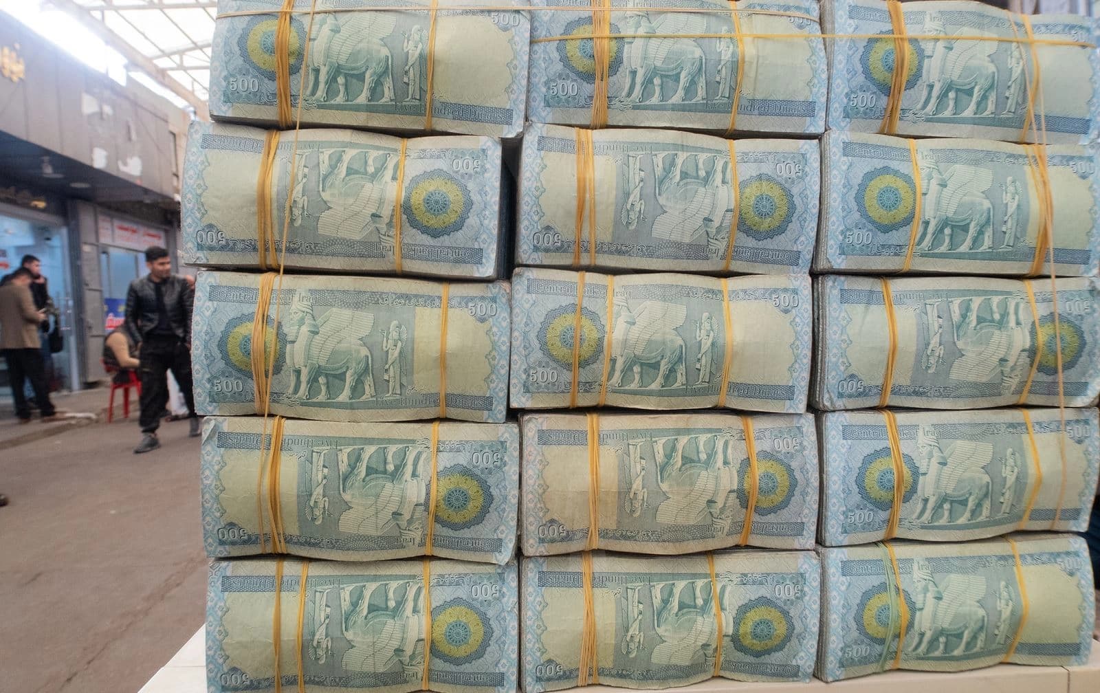 500 دیناری عێراقی لە بازاڕەکانی ئاڵوگۆڕی دراو. وێنە: بڵند تاهیر - رووداو