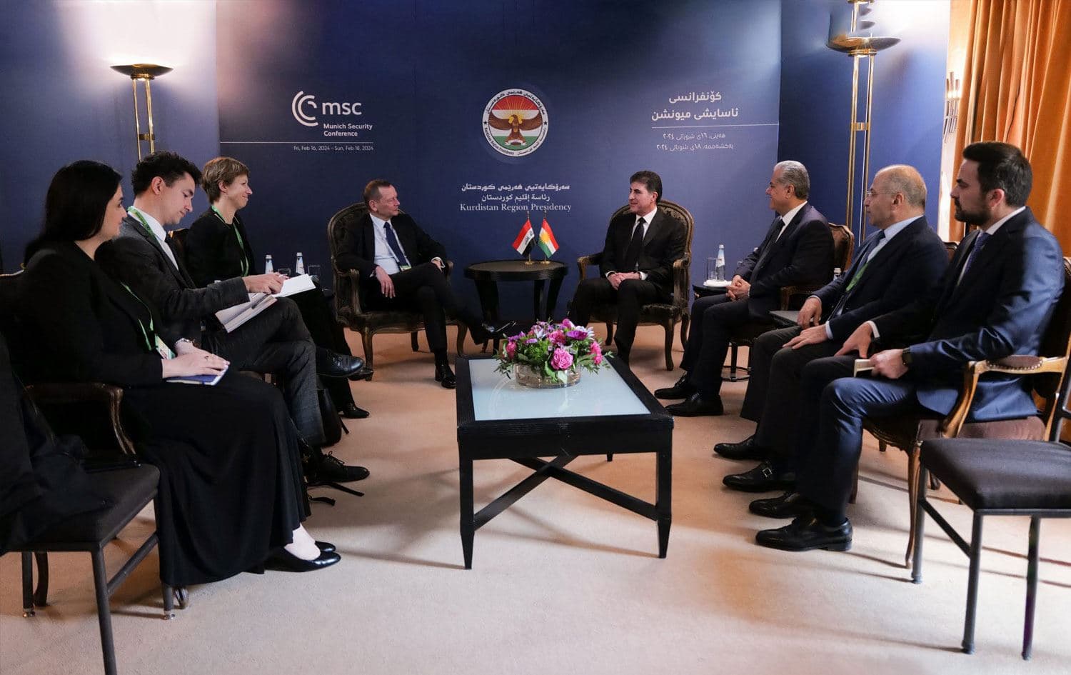 Başkan Neçirvan Barzani bu kapsamında Fransa Cumhurbaşkanı Emmanuel Macron'un diplomasiden sorumlu danışmanları Emmanuel Bonne ve Anne-Claire Legendre ile bir araya geldi
