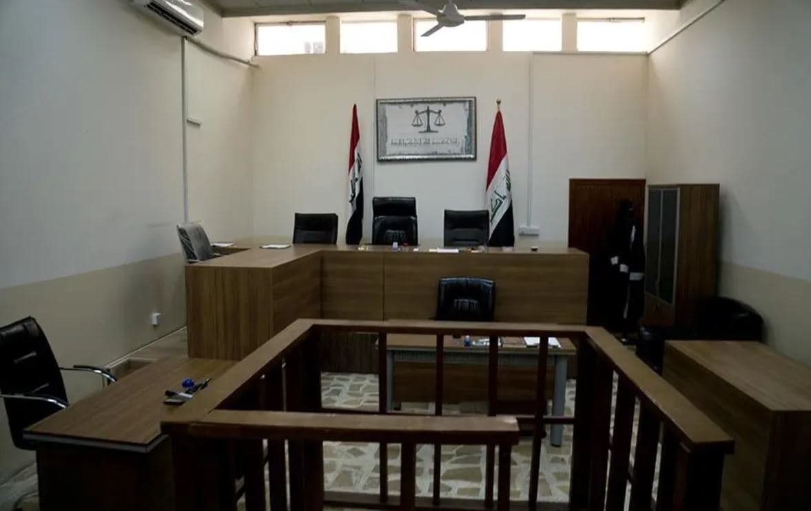 هۆڵێکی دادگاییکردن لە عێراق. وێنە: AP
