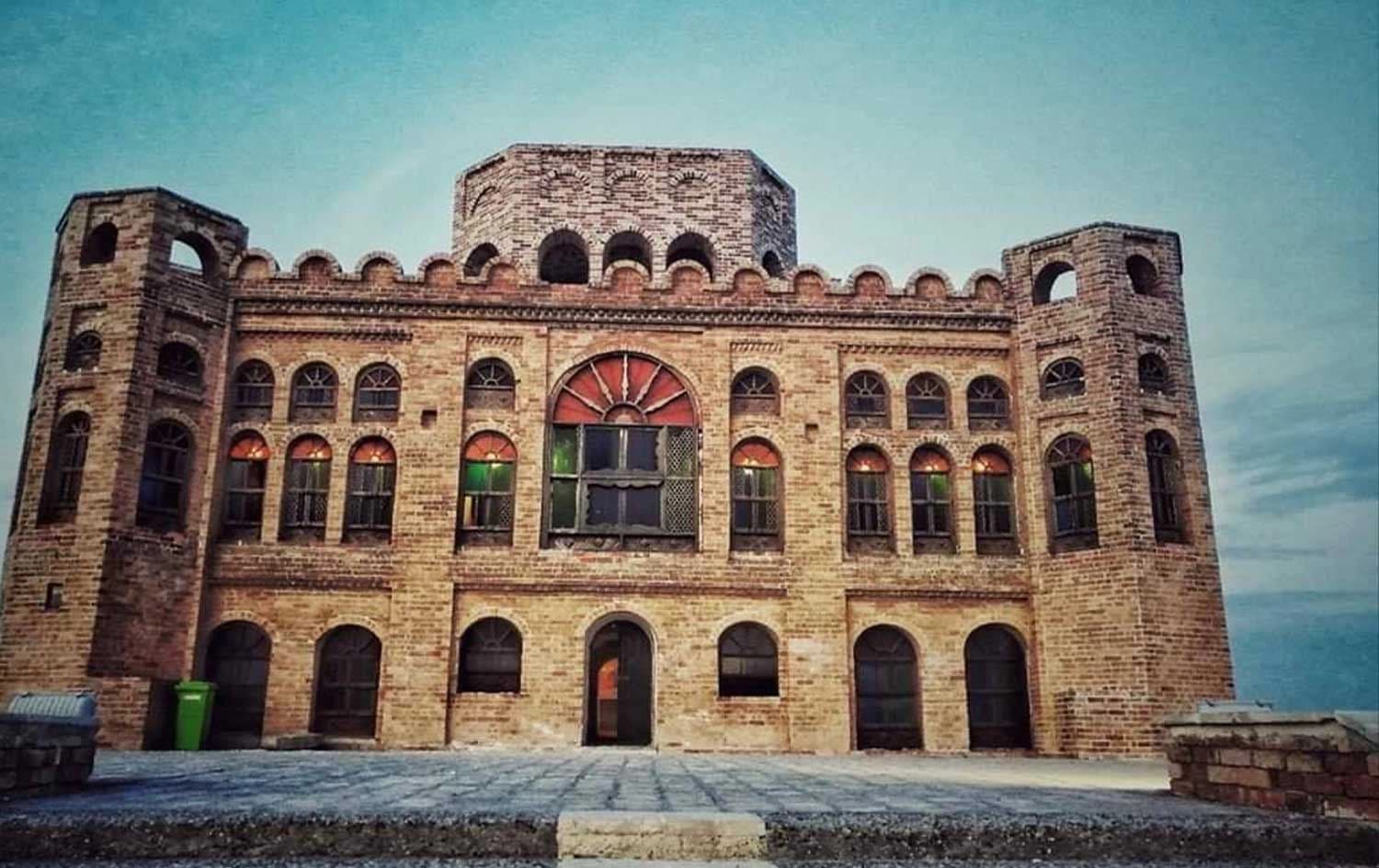 قەڵای شێروانە لە کەلار سەر بە ئیدارەی گەرمیان.