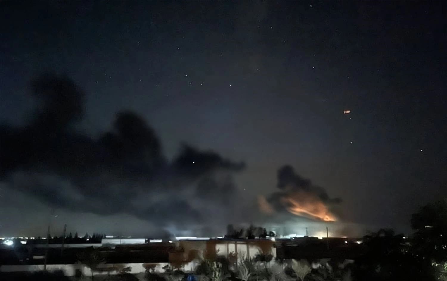 گوتەبێژی پێنتاگۆن دەڵێت، برینی هیچ کام لە سەربازەکان قورس نییە. وێنە: روانگەی سووری بۆ مافەکانی مرۆڤ