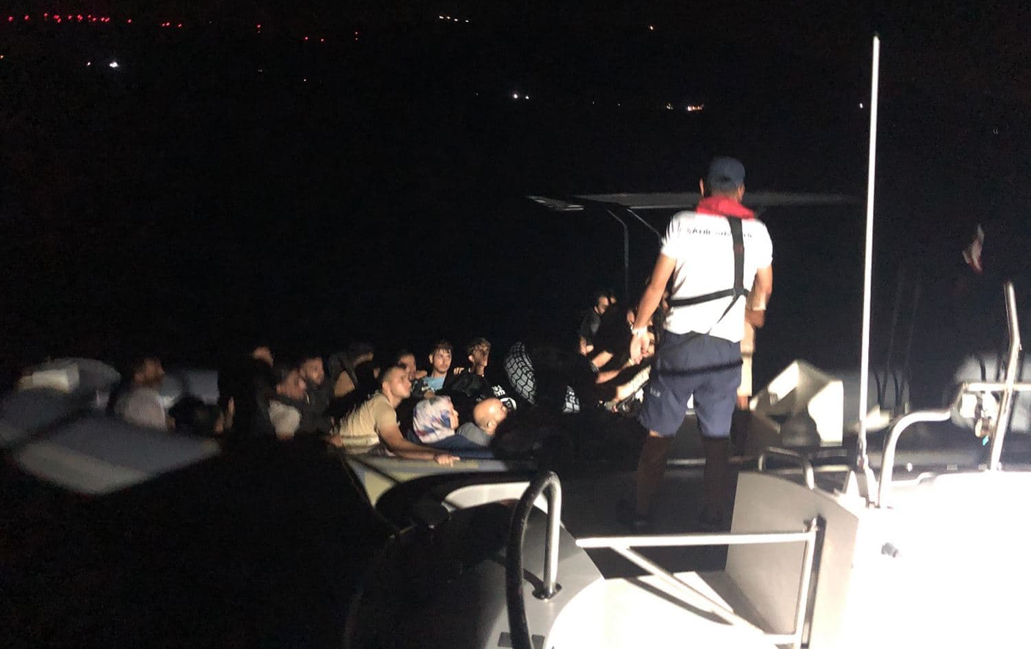Li Îzmîrê 68 koçber hatin desteserkirin/Wêne: AA