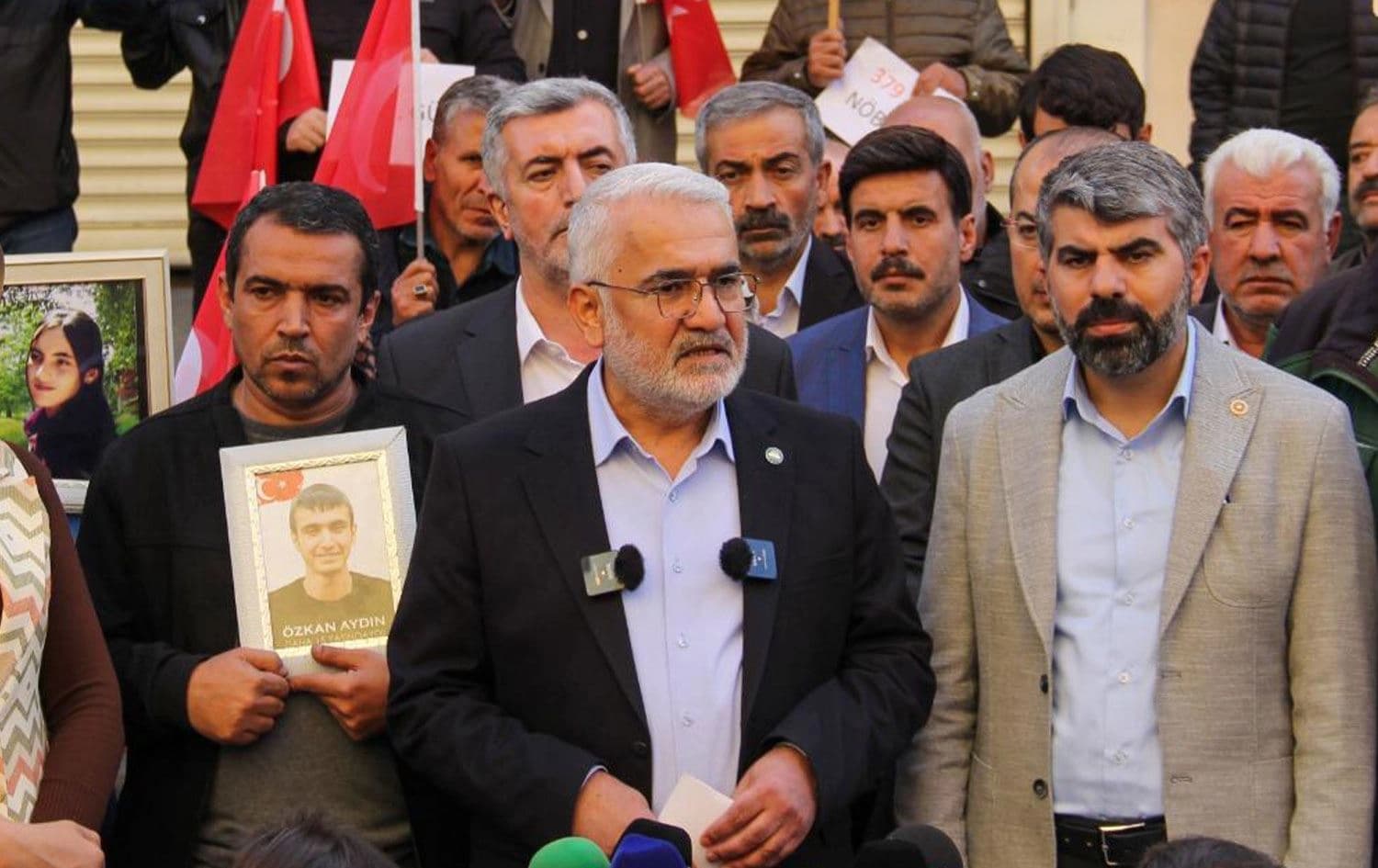 Yapıcıoğlu, Diyarbakır'da konuşma yaptı (Foto: HÜDA-PAR Basın)