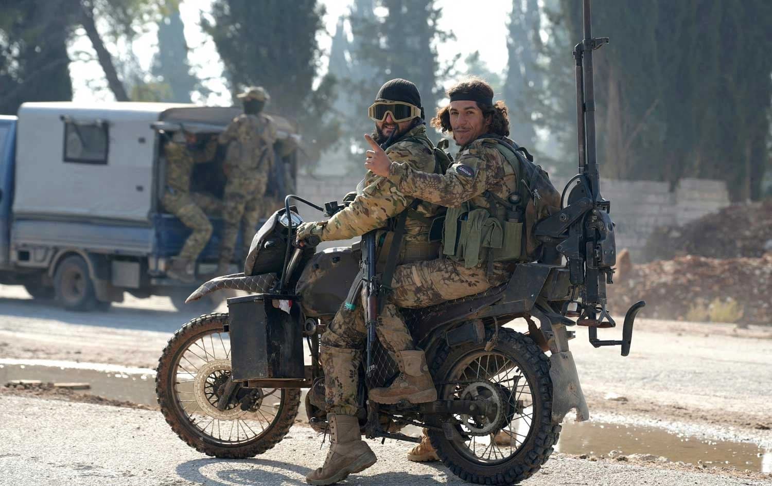 دوو چەکداری دەستەی تەحریری شام