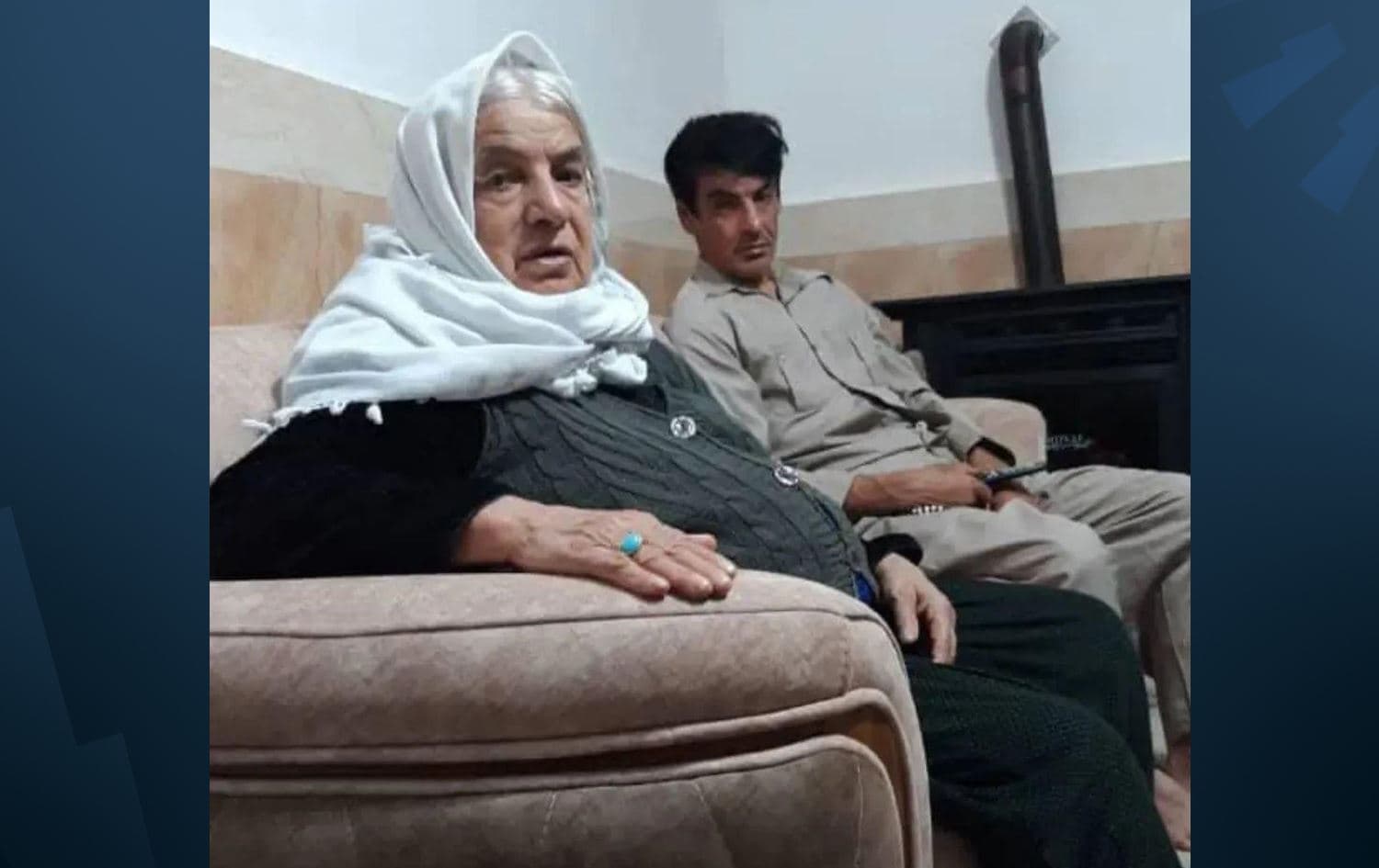 وێنەی دایک و کوڕەکە.