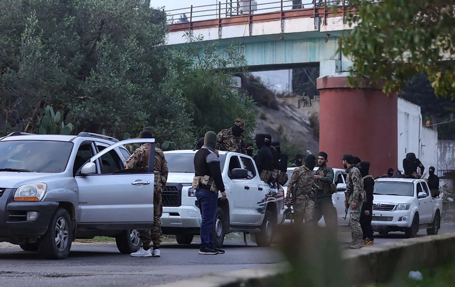 ژمارەیەک سەربازی سەر بە حکومەتی کاتیی سووریا. وێنە: AFP