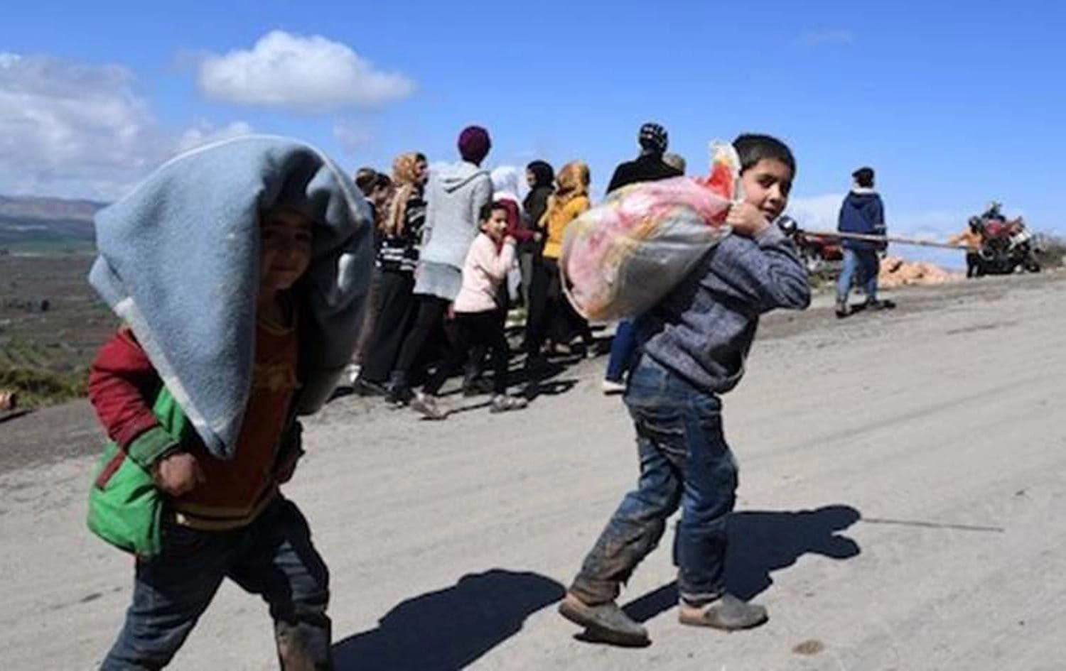Kurdên ku ji Efrînê koç dikin / AFP-Arşîv