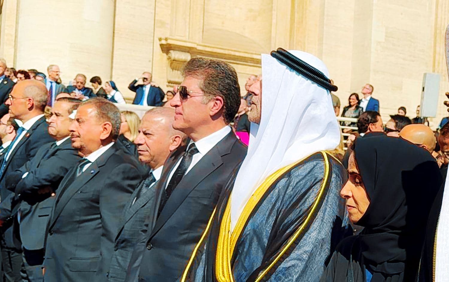 نێچیرڤان بارزانی لە ریزی چەند سەرکردەیەکی وڵاتان لە رێوڕەسمی بەخاکسپاردنی پاپا فرانسیس وەستاوە.