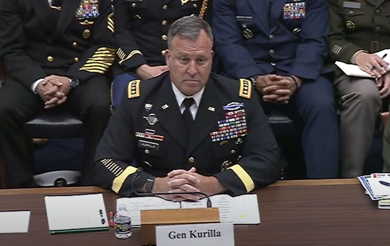 ABD Merkez Komutanlığı (CENTCOM) Komutanı General Michael Erik Kurilla 10 haziran 2025'te bir toplantıda konuşuyor